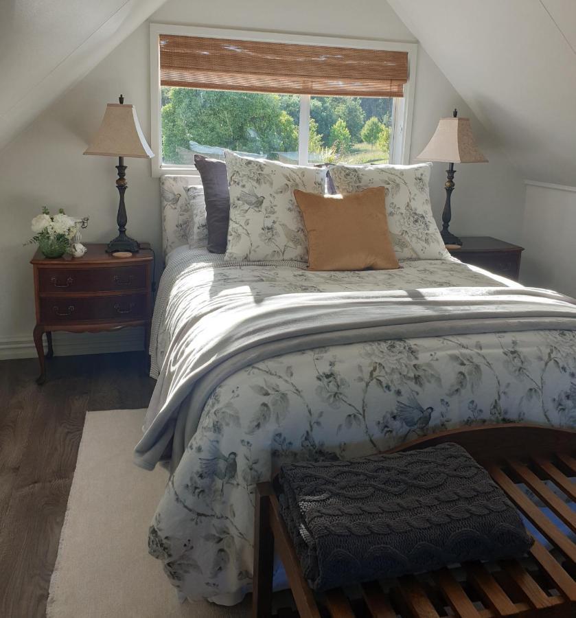 Blue Bell Cottage. Serene Luxury Farmstead Lower Moutere Zimmer foto