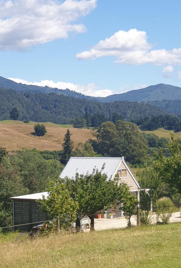 Blue Bell Cottage. Serene Luxury Farmstead Lower Moutere Exterior foto
